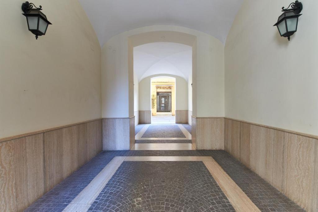 Vatican D'angelica Pensión *